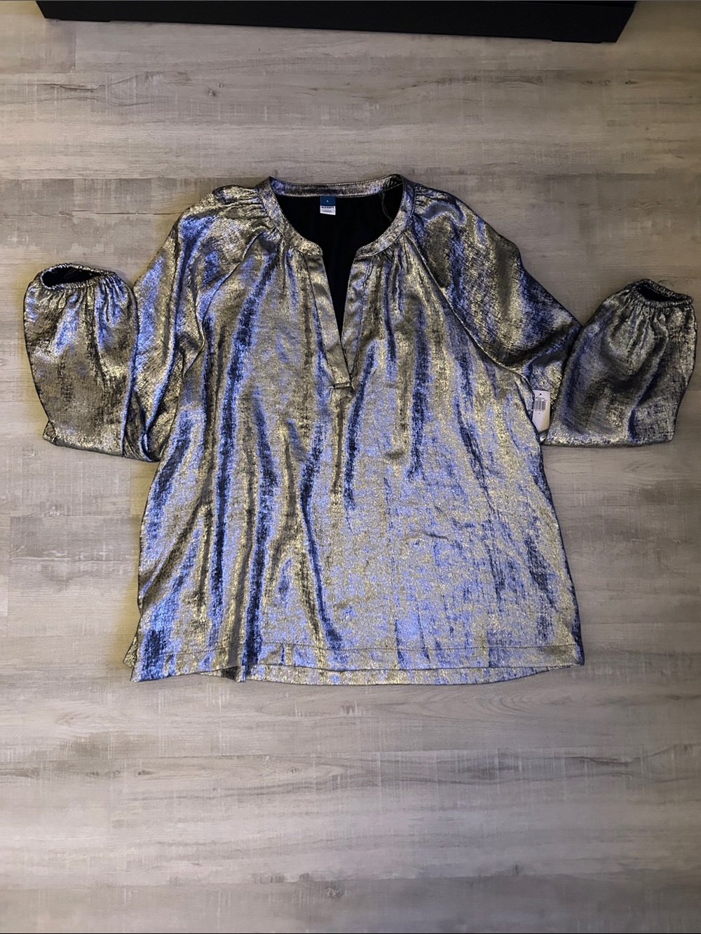 Old Navy Silver Metallic Puff Sleeve Blouse Sz L